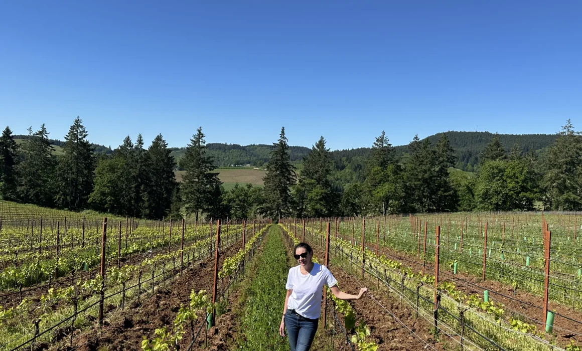 Olivia Hamilton Russel in the vineyard